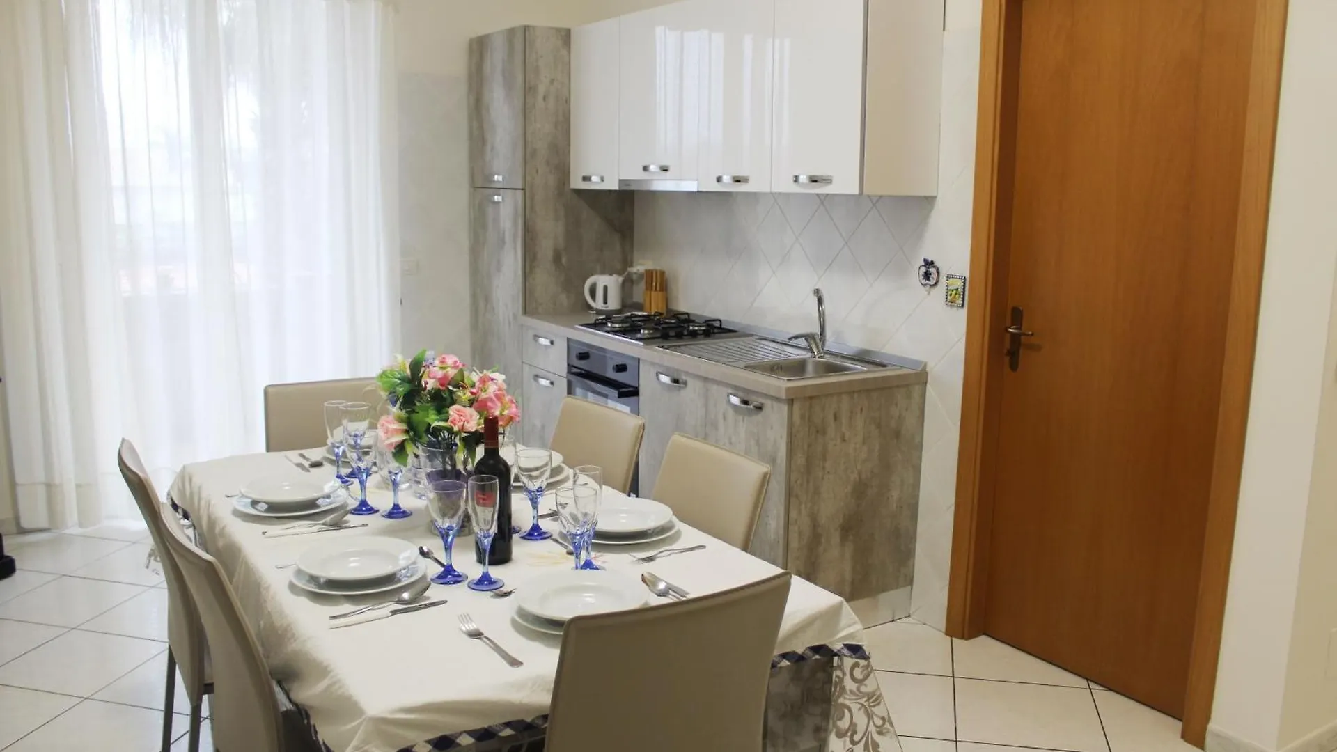 מסקלי Wohnung Im Ersten Stock Der Residenz Antigua 0*,  איטליה